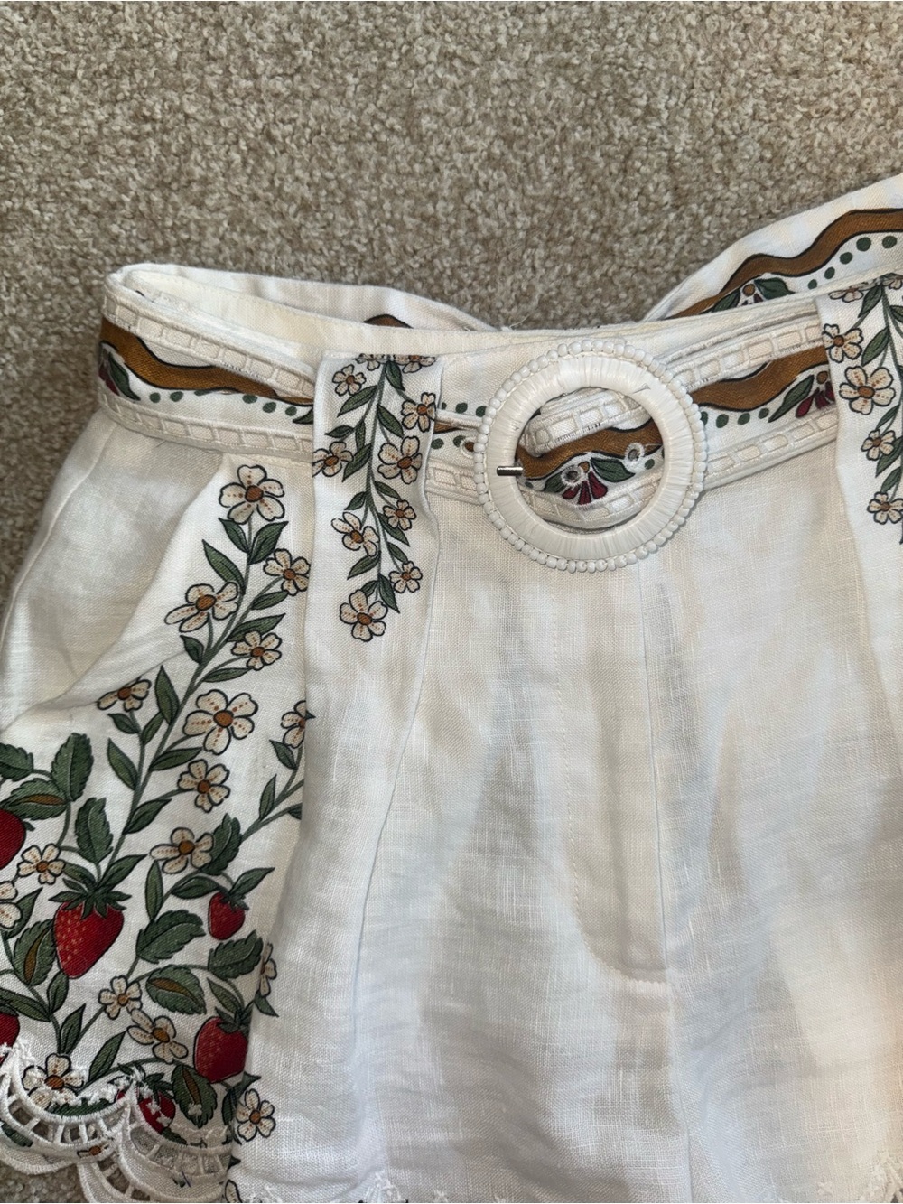 FARM Rio White High-Waist Embroidered Strawberry Scalloped Shorts - Picture 3 of 5
